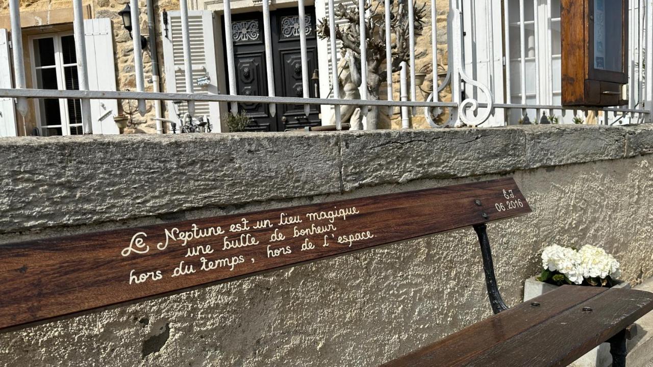 Le Neptune Le Somail Kültér fotó